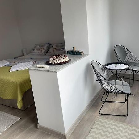 Lady M Apartment Сигишоара Экстерьер фото